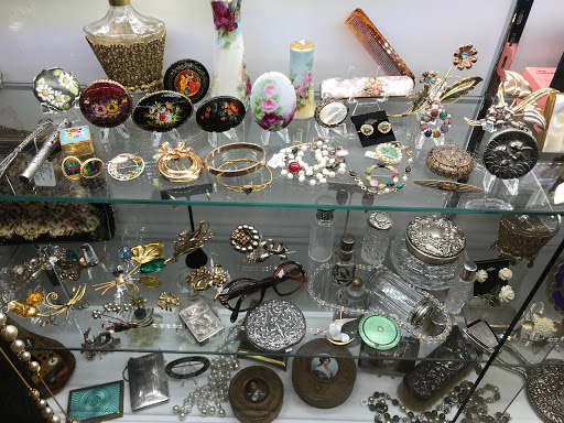 The Vintage Jewelry Store