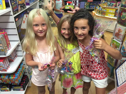 Toy Store «Learning Express», reviews and photos, 900 Roosevelt Rd, Glen Ellyn, IL 60137, USA