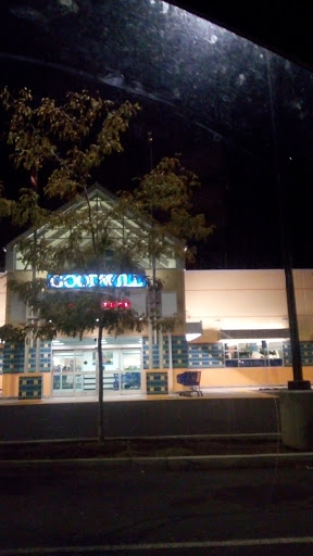 Clothing Store «Goodwill», reviews and photos