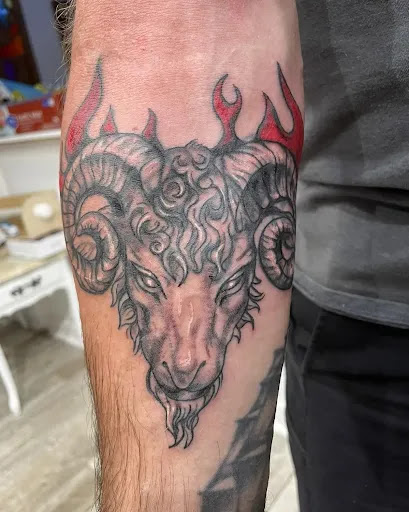 Tattoo Shop «Daylight Moon Tattoo», reviews and photos, 15215 Northrup Cuevas Rd, Gulfport, MS 39503, USA