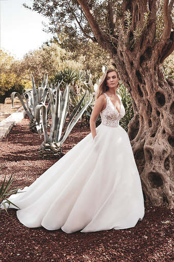 Bridal Shop «La Boutique De Bridal & Tuxes», reviews and photos, 3034 W New Haven Ave, West Melbourne, FL 32904, USA
