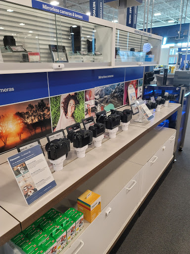 Electronics Store «Best Buy», reviews and photos, 300 Brown Rd, Auburn Hills, MI 48326, USA
