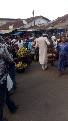Atakumosa Market, Oshogbo - Ilesha Rd, Ilesa, Nigeria, Market, state Osun