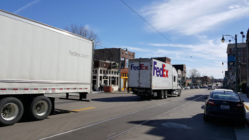 Shipping Company «FedEx Custom Critical, Inc.», reviews and photos, 1475 Boettler Rd, Uniontown, OH 44685, USA