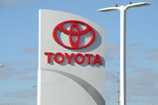 Toyota Dealer «Sam Leman Toyota Bloomington», reviews and photos, 1502 Morrissey Dr, Bloomington, IL 61701, USA
