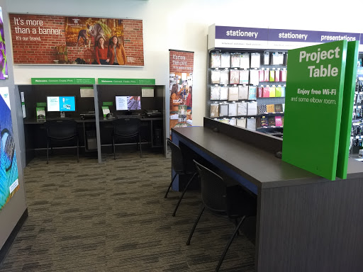 Print Shop «FedEx Office Print & Ship Center», reviews and photos, 1619 S Robert St, West St Paul, MN 55118, USA