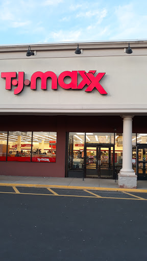 Department Store «T.J. Maxx», reviews and photos, 1600 SE Rd, Farmington, CT 06032, USA