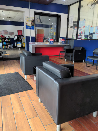 Auto Parts Store «Pep Boys Auto Service & Tire», reviews and photos, 4837 N Tryon St, Charlotte, NC 28213, USA