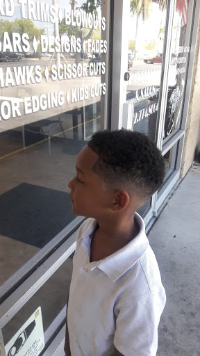 Barber Shop «Clipperhandz Barbershop and Salon», reviews and photos, 939 15th Pl, Vero Beach, FL 32960, USA