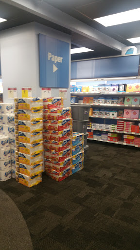 Office Supply Store «Staples», reviews and photos, 1257 2nd Ave, New York, NY 10065, USA