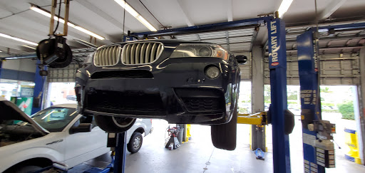 Tire Shop «Goodyear Auto Service Center», reviews and photos, 3690 Bird Rd, Coral Gables, FL 33133, USA