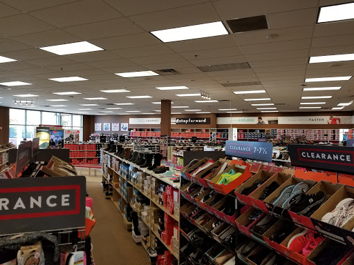 Shoe Store «Famous Footwear», reviews and photos, 1600 28th St, Boulder, CO 80301, USA