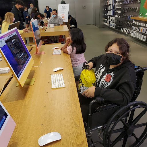 Computer Store «Apple Los Cerritos», reviews and photos, 242 Los Cerritos Center, Cerritos, CA 90703, USA