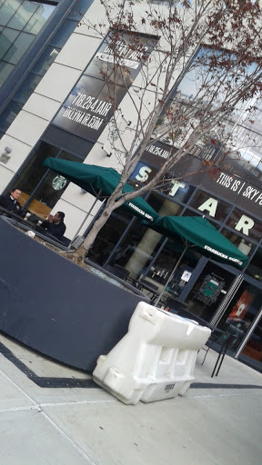 Outlet Store «Express Factory Outlet», reviews and photos, 490 Fulton St, Brooklyn, NY 11201, USA