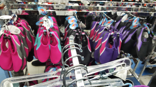 Discount Store «M & S Bargain Hunters», reviews and photos, 1190 Fulton St, Brooklyn, NY 11216, USA