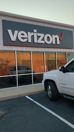 Cell Phone Store «Verizon Authorized Retailer, TCC», reviews and photos, 219 Clifty Dr, Madison, IN 47250, USA