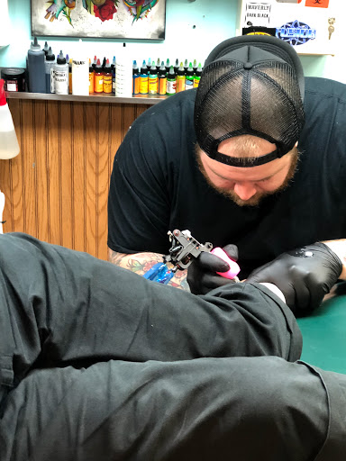 Tattoo Shop «American Tradition Tattoo», reviews and photos, 121 E Main St, Circleville, OH 43113, USA
