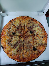 Plats et boissons du Pizzeria Pyramide Pizza à L'Isle-sur-la-Sorgue - n°6