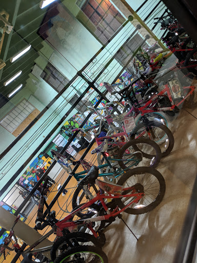 Community Center «Shawnee Community Center», reviews and photos, 607 S 37th St, Louisville, KY 40211, USA