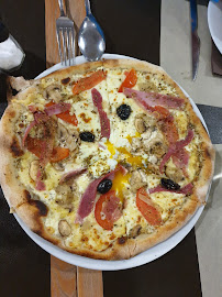 Pizza du Restaurant italien Via Nostra à Vitrolles - n°2