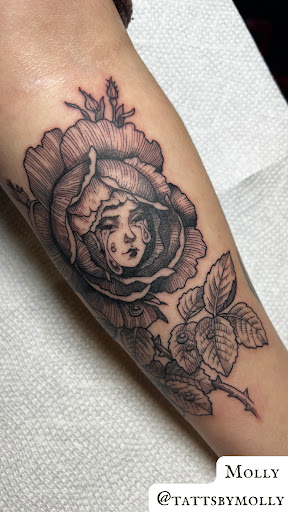 Explore upper arm tattoo ideas for females, creative tattoo ideas in Mcallen, available at Wild Willow Tattoo Studio