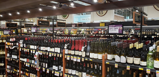 Grocery Store «Harris Teeter», reviews and photos, 33 Office Park Rd, Hilton Head Island, SC 29928, USA