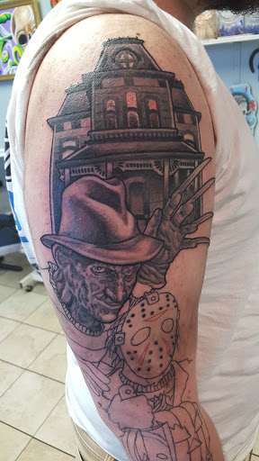 Tattoo Shop «Electric Influence Tattoo and Body Piercing», reviews and photos, 7333 NE 48th St, Kansas City, MO 64119, USA