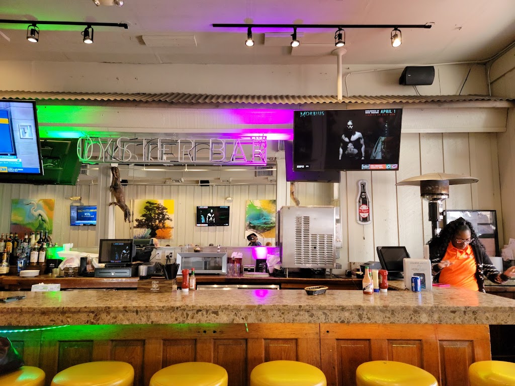 Le Bayou Restaurant & Oyster Bar New Orleans, LA 70130 Menu