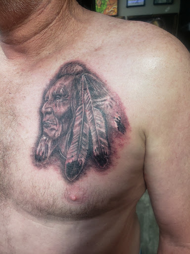 Explore wildlife tattoo ideas, creative tattoo ideas in Linn Creek, available at Hillard Skillard Tattoos, LLC.