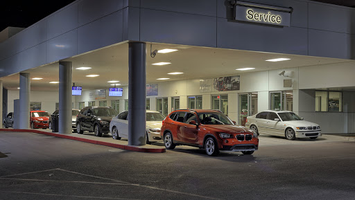 BMW Dealer «Chapman BMW On Camelback», reviews and photos, 830 E Camelback Rd, Phoenix, AZ 85014, USA