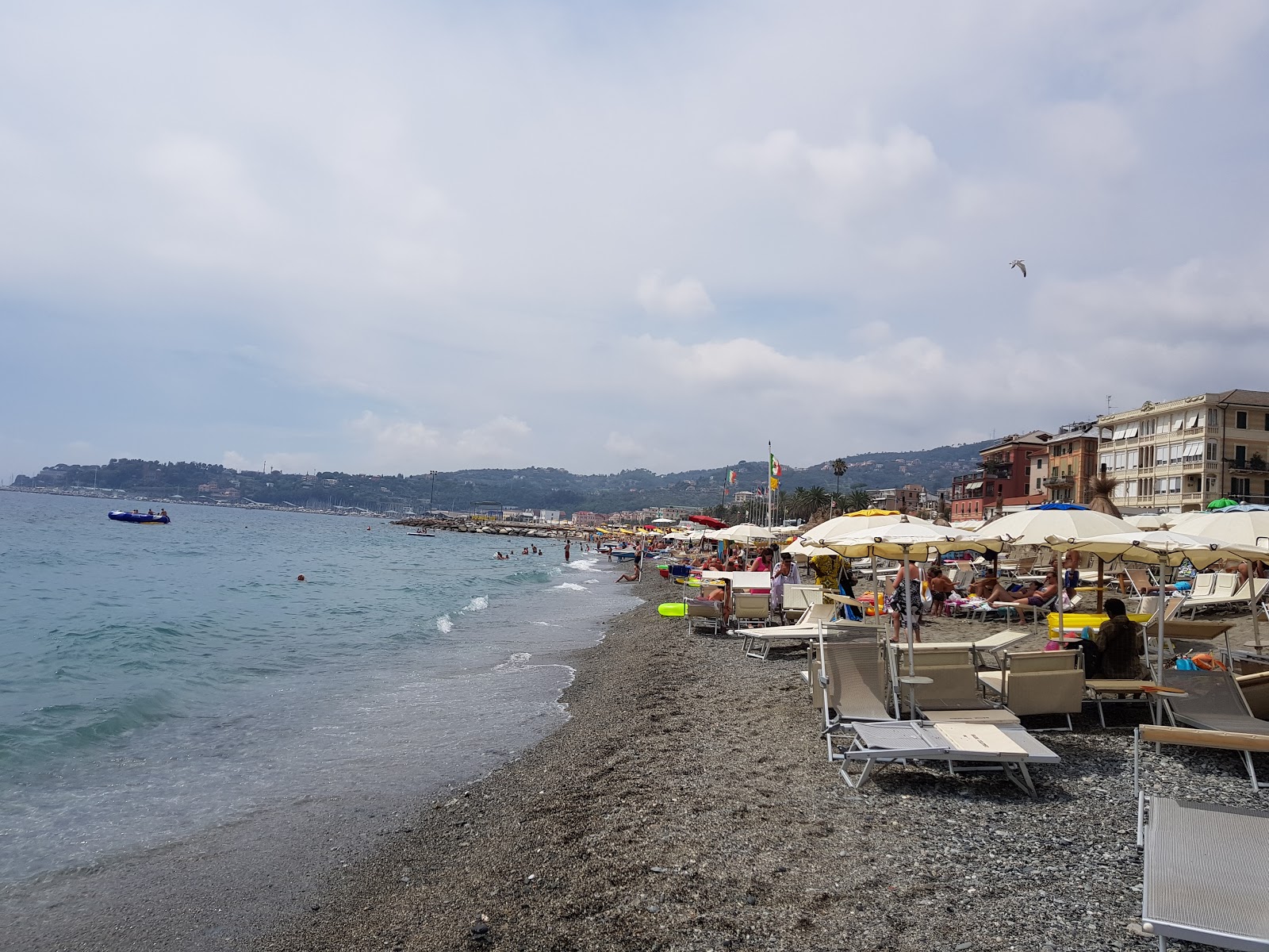 Zdjęcie Spiaggia Varazze - popularne miejsce wśród znawców relaksu