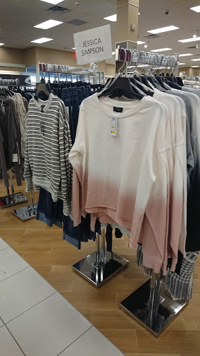 Shopping Mall «Watchung Square Mall», reviews and photos, 1515 US-22, Watchung, NJ 07069, USA