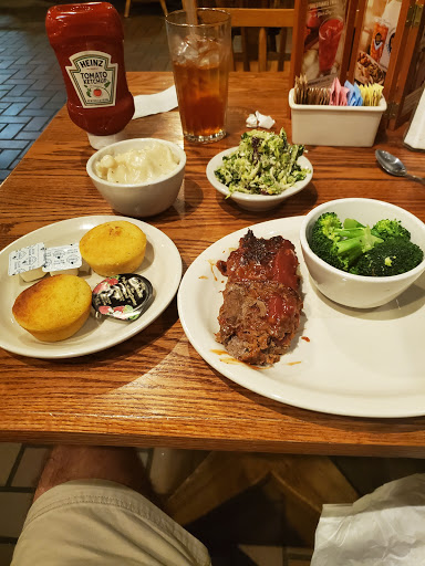 American Restaurant «Cracker Barrel Old Country Store», reviews and photos, 2140 Mana Ct, Rock Hill, SC 29730, USA