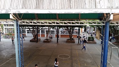 Unidad Educativa Santa Teresita