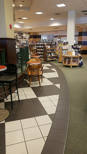 Book Store «Barnes & Noble», reviews and photos, 5132 W Saginaw Hwy, Lansing, MI 48917, USA