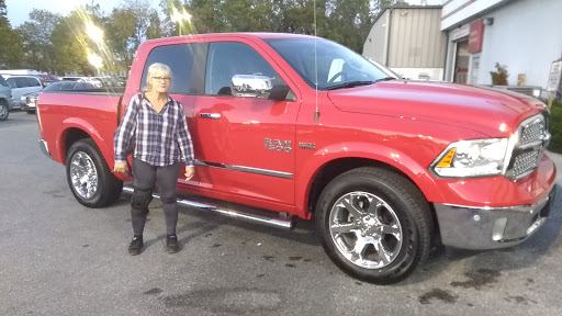 Jeep Dealer «Marlow Motor Company», reviews and photos, 707 N Commerce Ave, Front Royal, VA 22630, USA