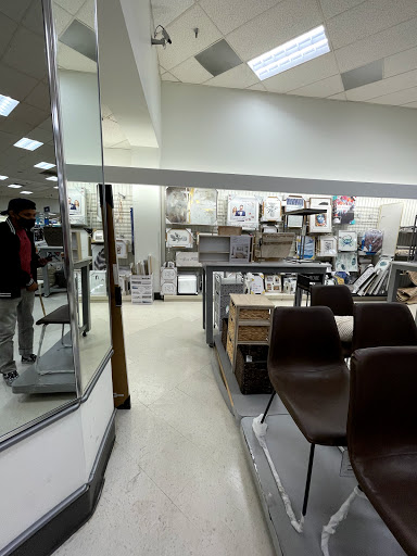 Department Store «Marshalls», reviews and photos, 3855 E Foothill Blvd, Pasadena, CA 91107, USA