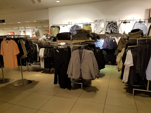 Clothing Store «H&M», reviews and photos, 400 S Baldwin Ave, Arcadia, CA 91007, USA