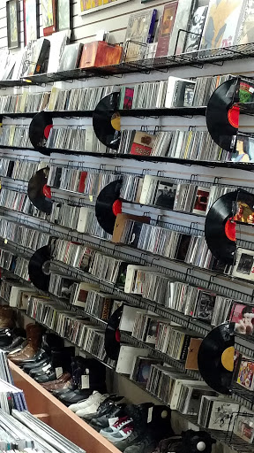 Record Store «Exile on Main Street», reviews and photos, 100 N Chestnut St #120, Champaign, IL 61820, USA