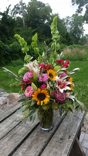 Florist «La Petite Fleur», reviews and photos, 259 Prescott St, St Paul, MN 55107, USA