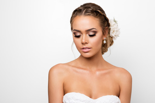 Aurum Bride | Sunshine Coast Makeup Artist and Hair Stylist