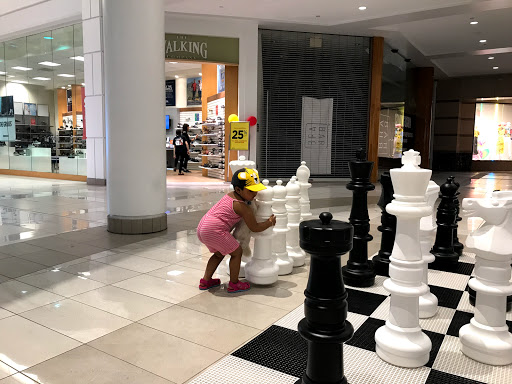 Shopping Mall «Menlo Park Mall», reviews and photos, 55 Parsonage Rd, Edison, NJ 08837, USA