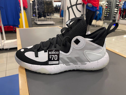 Shoe Store «Finish Line», reviews and photos, 2801 Stevens Creek Blvd, Santa Clara, CA 95050, USA