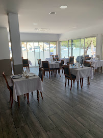 Atmosphère du Restaurant français La Calanque Bleue à Sausset-les-Pins - n°3