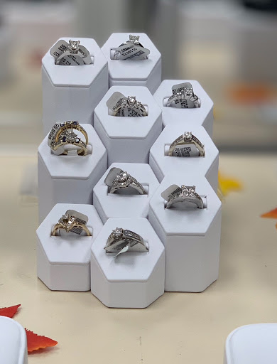 Pawn Shop «Champions Pawn & Jewelry Exchange», reviews and photos, 205 N Joliet St, Joliet, IL 60432, USA