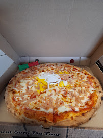 Plats et boissons du Pizzeria Mister pizzas à Boissy-le-Châtel - n°16