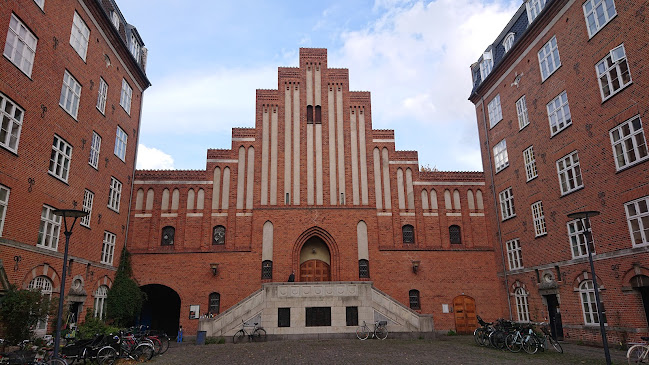 Tidligere Blågårds Kirke. Nedlagt som kirke - Indkøbscenter