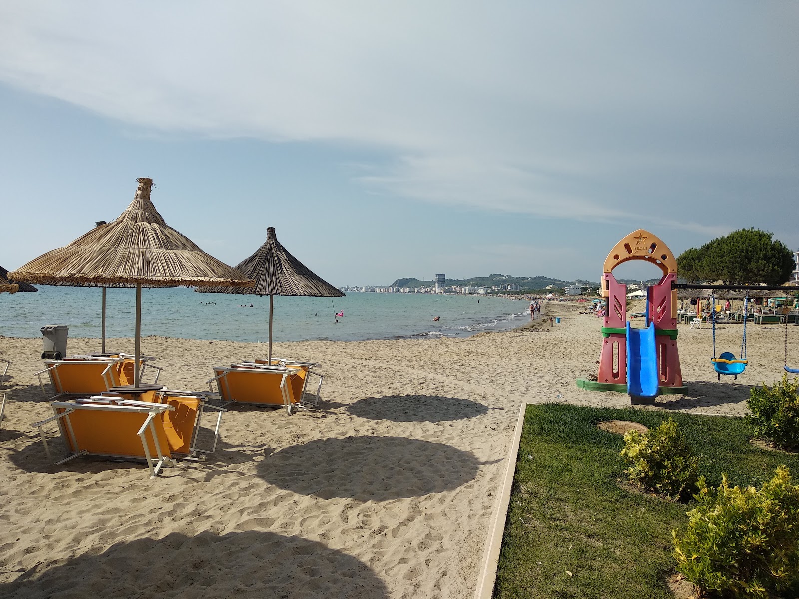 Fotografie cu Golem Beach - locul popular printre cunoscătorii de relaxare