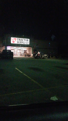 Home Improvement Store «Tractor Supply Co.», reviews and photos, 5743 W Tennessee St, Tallahassee, FL 32304, USA
