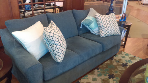 Furniture Store «La-Z-Boy Furniture Galleries», reviews and photos, 4116 Oleander Dr, Wilmington, NC 28403, USA